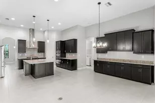 821 Floresta St, Brandon, FL 33511 - Photo 22