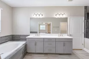1741 Cherry Walk Rd, Lutz, FL 33558 - Photo 38