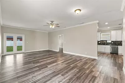5625 35th Way N, Saint Petersburg, FL 33714 - Photo 10