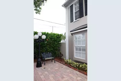 3015 W Cleveland Street #J, Tampa, FL 33609 - Photo 2