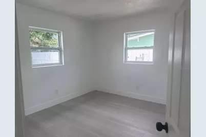 2148 Catalina Drive N, Clearwater, FL 33763 - Photo 6