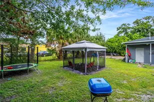 2701 17th St S, Saint Petersburg, FL 33712 - Photo 20