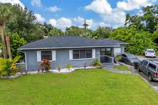 2701 17th St S, Saint Petersburg, FL 33712 - Photo 1