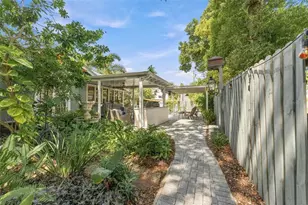 2121 Dartmouth Ave N, Saint Petersburg, FL 33713 - Photo 50