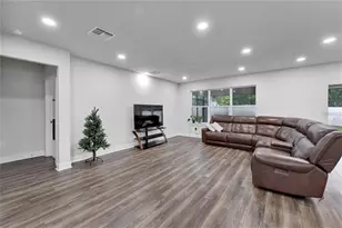 6658 Devlin Ln, Wesley Chapel, FL 33545 - Photo 20