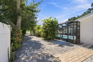 1889 Bugle Ln, Clearwater, FL 33764 - Photo 52