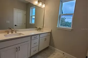 2051 Amelia Bay Pl, Valrico, FL 33596 - Photo 10
