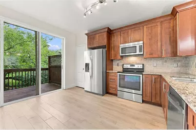 3121 Bayshore Oaks Drive, Tampa, FL 33611 - Photo 12