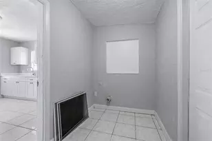 1311 Prescott St S, Saint Petersburg, FL 33712 - Photo 16