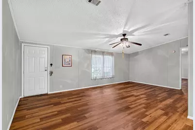 7305 Timber Crest Lane, Zephyrhills, FL 33540 - Photo 8