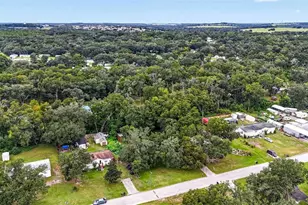 7305 Timber Crest Ln, Zephyrhills, FL 33540 - Photo 40