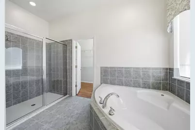 7137 Derwent Glen Circle, Land O Lakes, FL 34637 - Photo 12