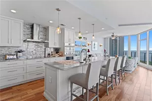 175 1st St S, Saint Petersburg, FL 33701 - Photo 14