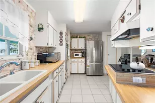 5352 Plant St, Zephyrhills, FL 33542 - Photo 14