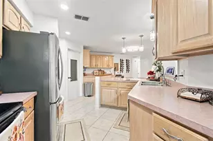 14304 91st Ave, Seminole, FL 33776 - Photo 14