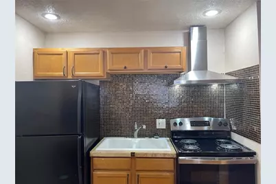 9105 W Hillsborough Avenue #I104, Tampa, FL 33615 - Photo 6