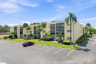 11485 Oakhurst Rd, Largo, FL 33774 - Photo 2