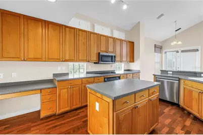 9724 Sago Point Drive, Seminole, FL 33777 - Photo 12