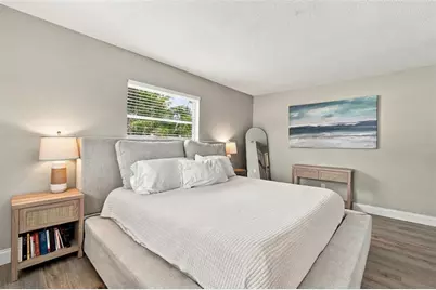 5915 35th Avenue N, Saint Petersburg, FL 33710 - Photo 4