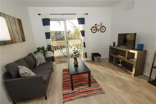 10200 Gandy Blvd N, Saint Petersburg, FL 33702 - Photo 2