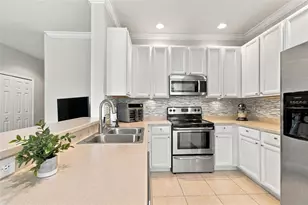9420 Georgian Park Ln, Tampa, FL 33626 - Photo 20