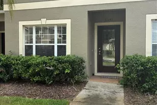 31142 Flannery Ct, Wesley Chapel, FL 33543 - Photo 2