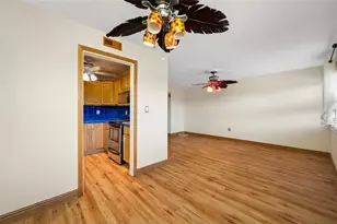 1001 77th Ave N, Saint Petersburg, FL 33702 - Photo 4