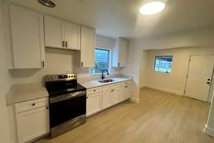 920 E 109th Ave, Tampa, FL 33612 - Photo 8