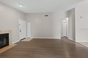 1219 Mohrlake Dr, Brandon, FL 33511 - Photo 8