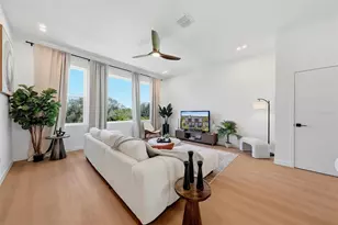 2114 4th St S, Saint Petersburg, FL 33705 - Photo 10