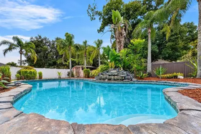 12301 Pathway Court, Riverview, FL 33569 - Photo 6