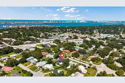 2432 Indian Avenue, Belleair Bluffs, FL 33770 - Photo 2