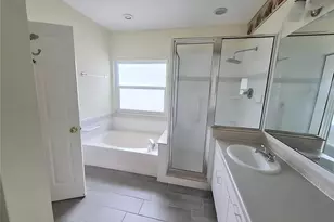 902 Greenbelt Cir, Brandon, FL 33510 - Photo 30