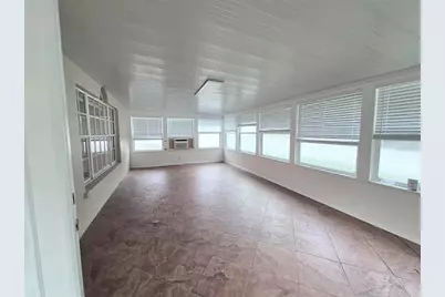902 Greenbelt Circle, Brandon, FL 33510 - Photo 8