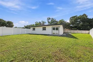 1300 S Hillcrest Ave, Clearwater, FL 33756 - Photo 38