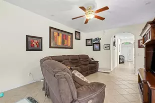 10710 Shady Preserve Dr, Riverview, FL 33579 - Photo 6