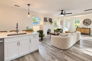 1843 Quincy St S, Saint Petersburg, FL 33711 - Photo 10