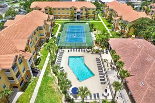 10764 70th Ave, Seminole, FL 33772 - Photo 4