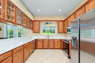 5104 Whispering Leaf Trail, Valrico, FL 33596 - Photo 16