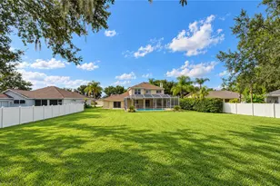 5104 Whispering Leaf Trail, Valrico, FL 33596 - Photo 4