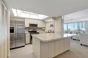 500 Treasure Island Causeway, Treasure Island, FL 33706 - Photo 6