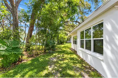 200 Lagoon Drive, Palm Harbor, FL 34683 - Photo 20