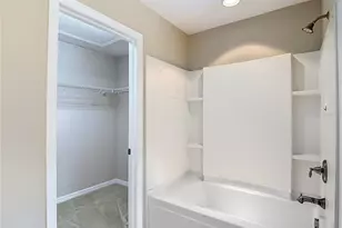 7885 Tuscany Woods Dr, Tampa, FL 33647 - Photo 50