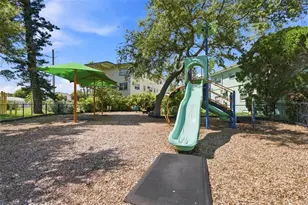 2003 75th Way N, Saint Petersburg, FL 33710 - Photo 76
