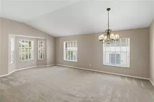 1123 Lumsden Pointe Blvd, Valrico, FL 33594 - Photo 6