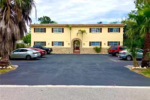 7025 Hibiscus Ave S, South Pasadena, FL 33707 - Photo 1