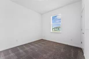 37231 Clinch Cir, Zephyrhills, FL 33540 - Photo 12