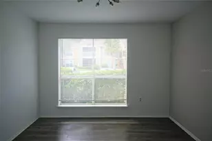 9481 Highland Oak Dr, Tampa, FL 33647 - Photo 10