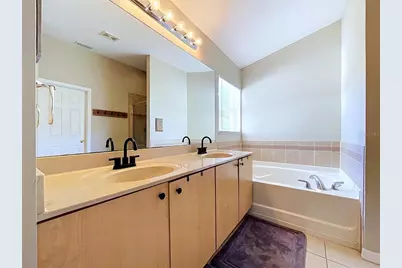 11607 Mountain Bay Drive, Riverview, FL 33569 - Photo 32