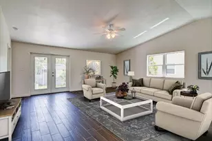 14334 Channel Dr, Largo, FL 33774 - Photo 12